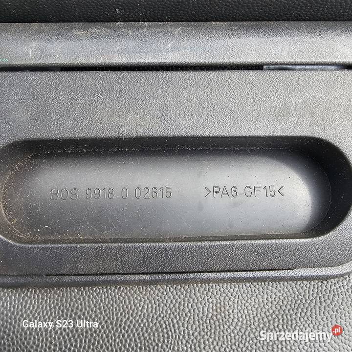 Roleta bagażnika Opel Signum Vectra C GM24467838 Góra