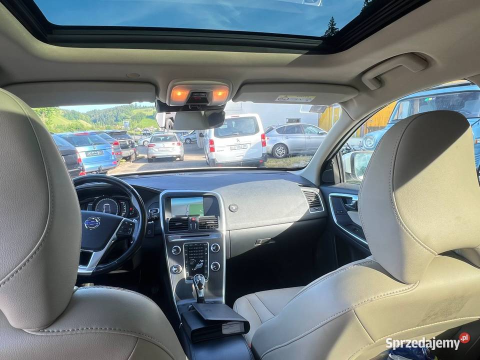 VOLVO XC60 24D5 215 FULL BEZWYPADKOWY szyberdach Volvo Lublin