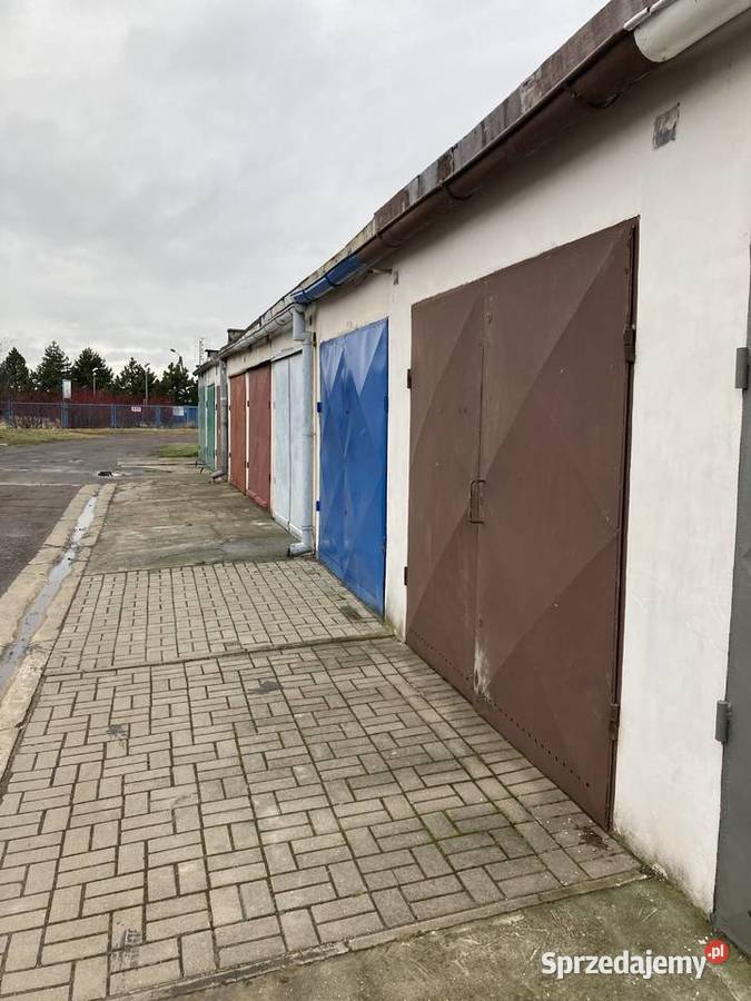 Garaż osiedle Piastowskie Świebodzice 19m2 Sprzedaż