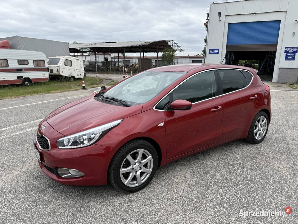 Kia Ceed 14 BENZYNA Klimatyzacja Tempomat Ledy światła LED Konin