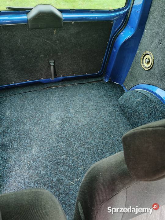 Volkswagen Transporter T5 25axd Uszkodzony Rok produkcji 2004 wielkopolskie Umień