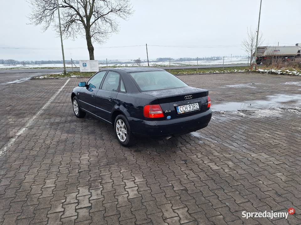 Audi a4b5 18 benzyna 125 2000r kujawsko-pomorskie Kijewo Królewskie