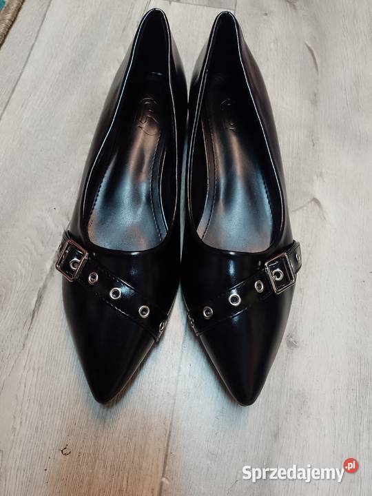 41 Czarne zdobione baleriny wieczorowe NOWE skóra ekologiczna