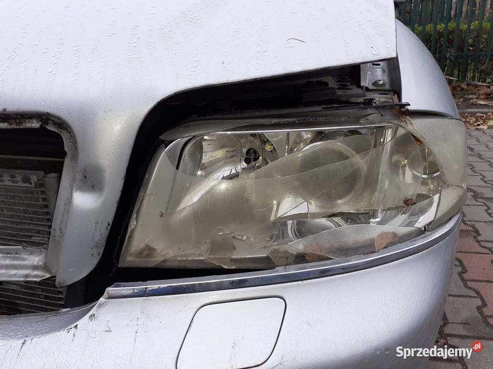 Audi A6 C5 uszkodzone Rok produkcji 2001 Lublin