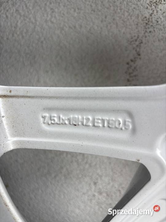 Koła zimowe do Volvo suva 18 z oponami Michelin