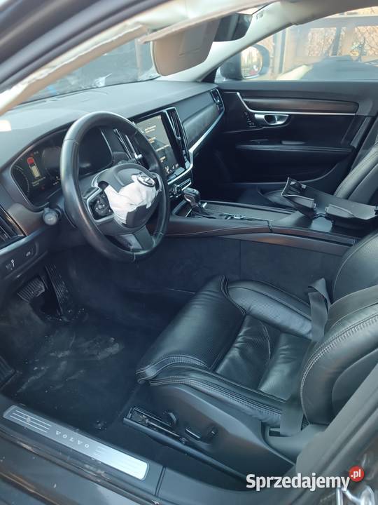 VOLVO V90 CROSS CUANTR 20D 235 2019r Płońsk