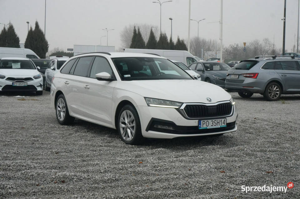koda Octavia 15 TSI 150 Ambition Salon Polska światła LED Poznań