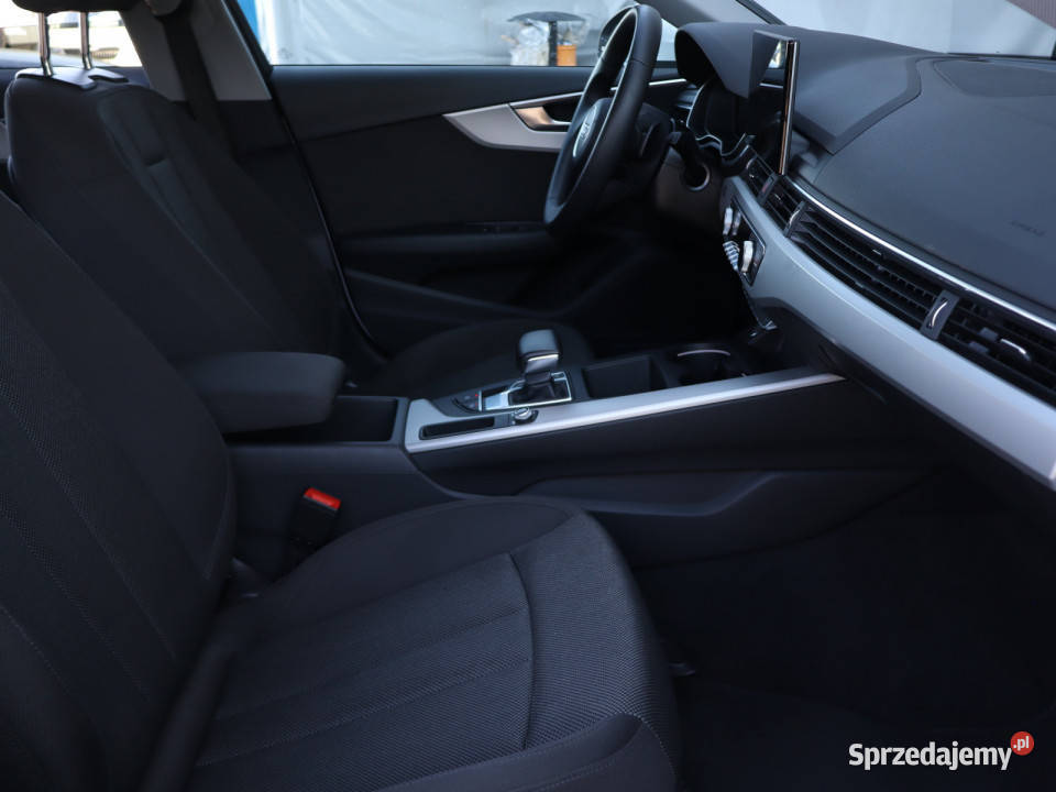 Audi A4 35 TFSI czujnik parkowania A4 Bielany Wrocławskie