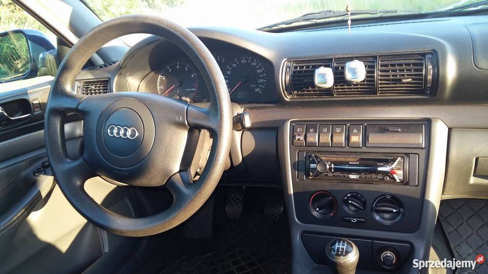 Audi A4 B5 16 benzyna 1998r manualna A4 wielkopolskie sprzedam
