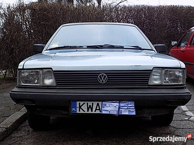 VW PASSAT B2 18 benz 90 1983r YOUNGTIMER 1760cm3 Andrychów sprzedam