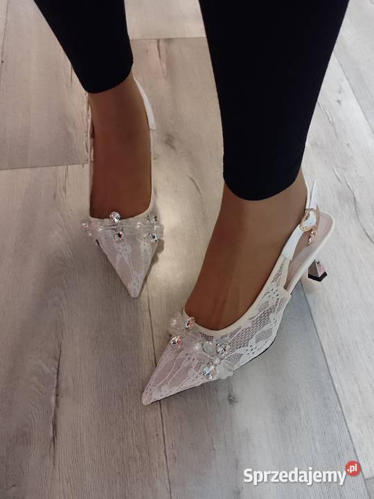 41 Koronkowe bogato zdobione Czółenka wieczorowe małopolskie Kraków sprzedam