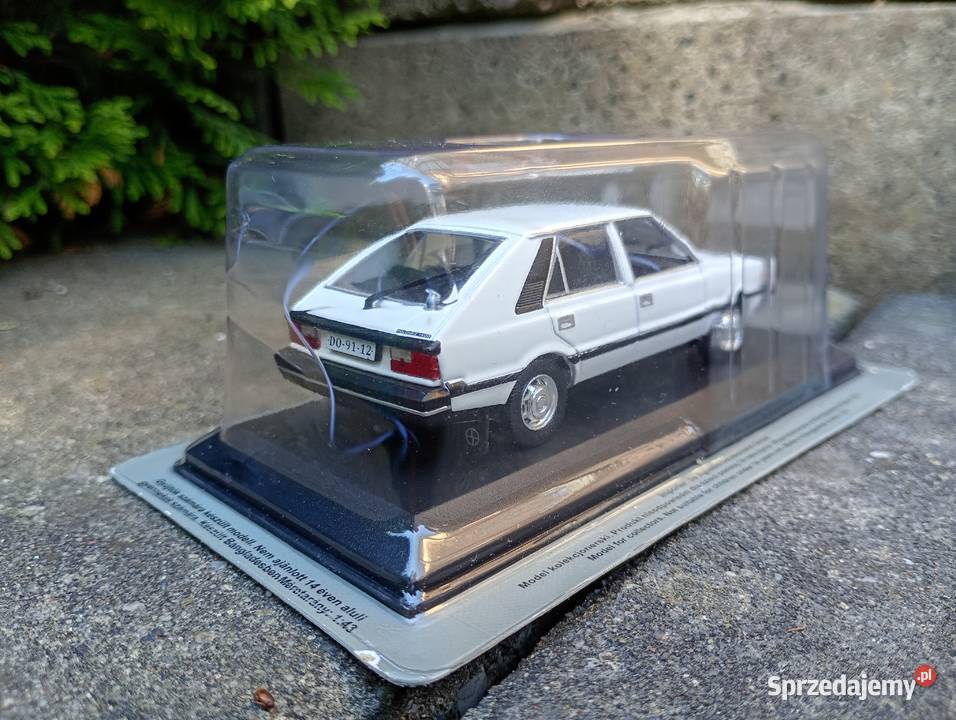 POLONEZ 1500 model kolekcja 143 kultowe auta mazowieckie