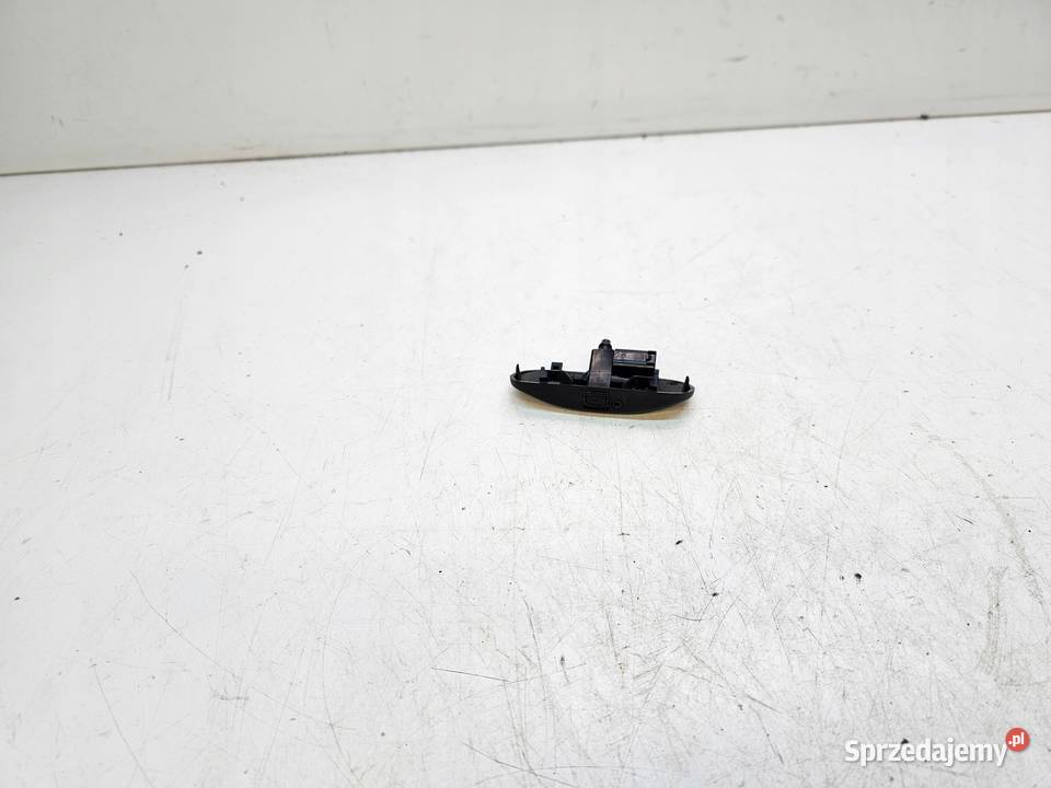 DYSZA SPRYSKIWACZA LEWA AUDI A4 B9 8W0955987A Przystajń