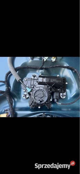 Superb 3 2019 instalacja tylnej klapy z Zawiercie sprzedam