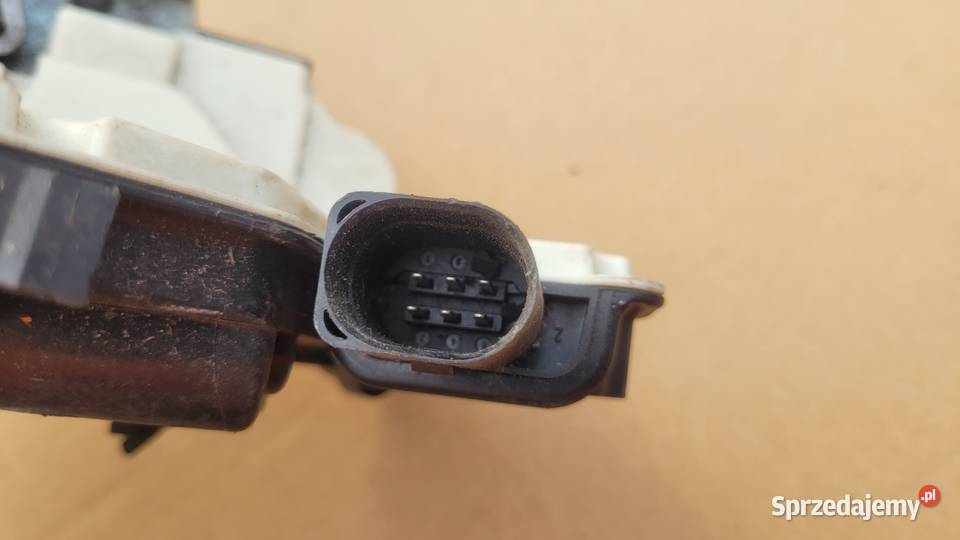 ZAMEK DRZWI PRAWY PRZÓD VW CC SEAT IBIZA IV Ruda Śląska