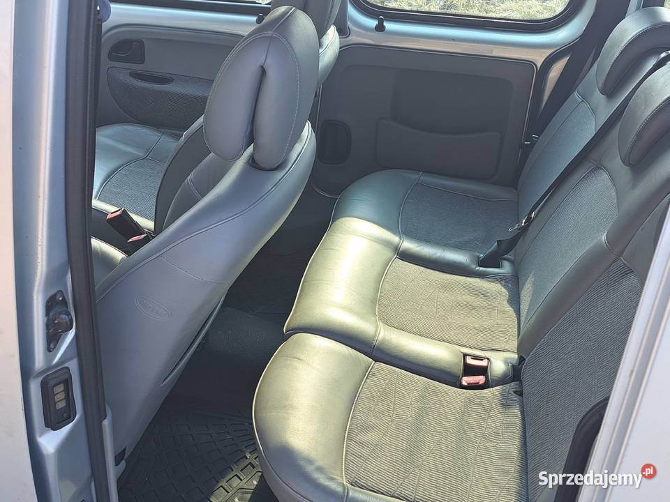 Sprzedam ładne Renault kangoo lift 16 benzyna Żyrardów