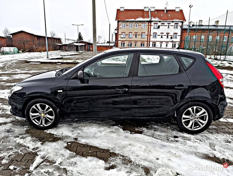 Hyundai i3014 benzynaNOWY ROZRZĄDNiski i30 Korsze