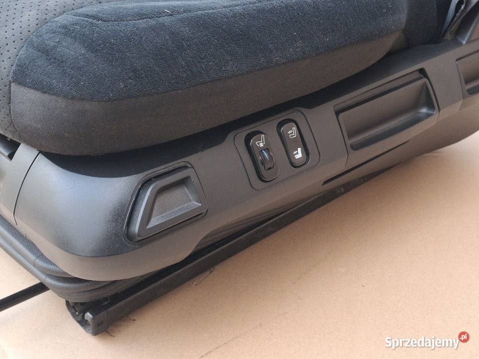 MERCEDES ACTROS MP4 FOTEL KIEROWCYWENTYLOWANY Bieleń