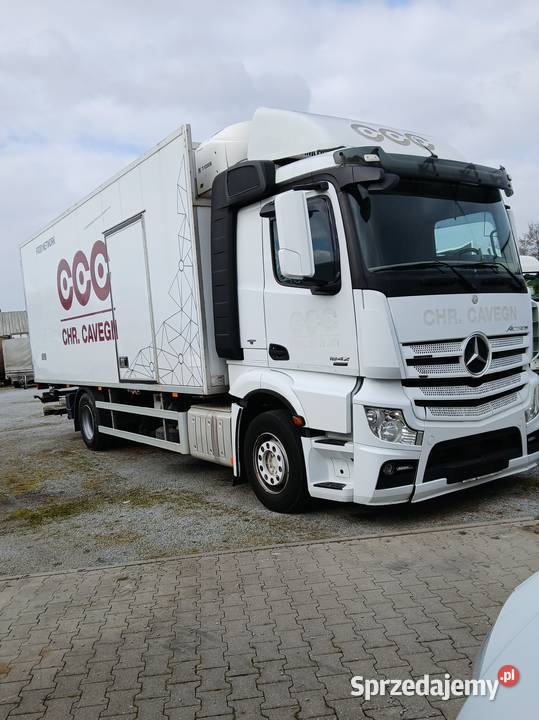 Chlodnia Mercedes sypialna kabina Napęd tylna oś Warszawa