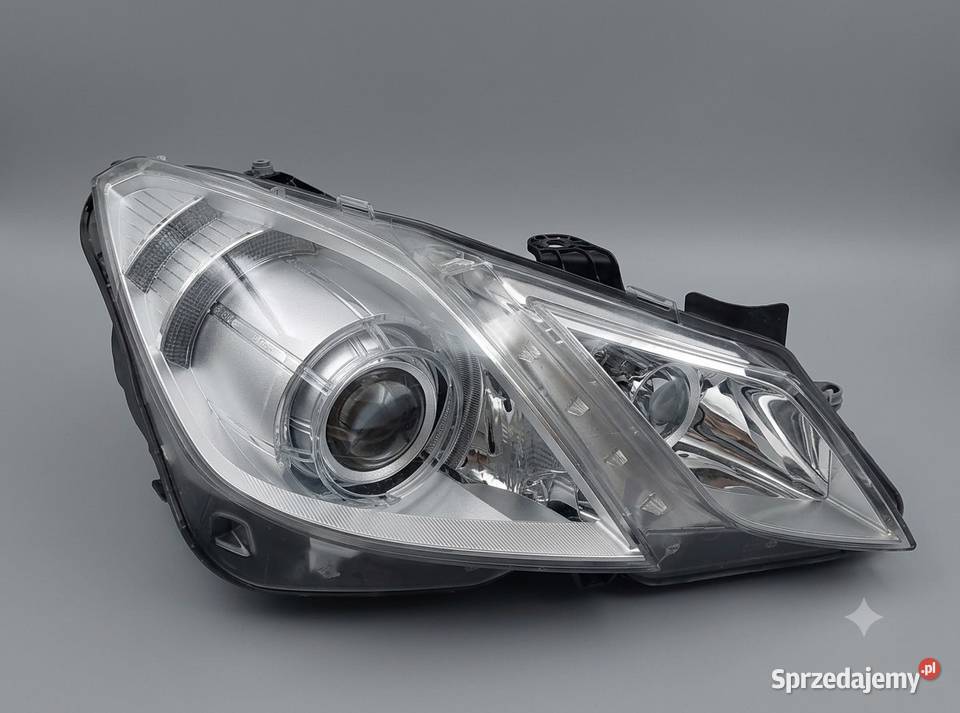 Mercedes W207 E Coupe Lampy Przód Xenon Oryginał łódzkie