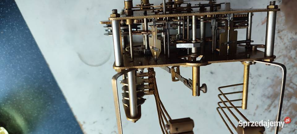 mechanizm zegara wiszącego GB sprawny Zegary Mielec sprzedam