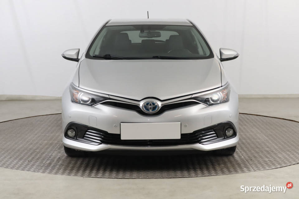 Toyota Auris Hybrid 1798cm3 Zabrze