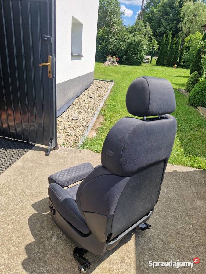 Fotele ortopedyczne RECARO AUDI A6 C5 welur Korzenna