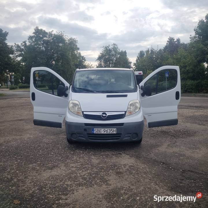 Opel Vivaro 6 OSÓB Brygadówka Przebieg 191 Klima manualna Siewierz