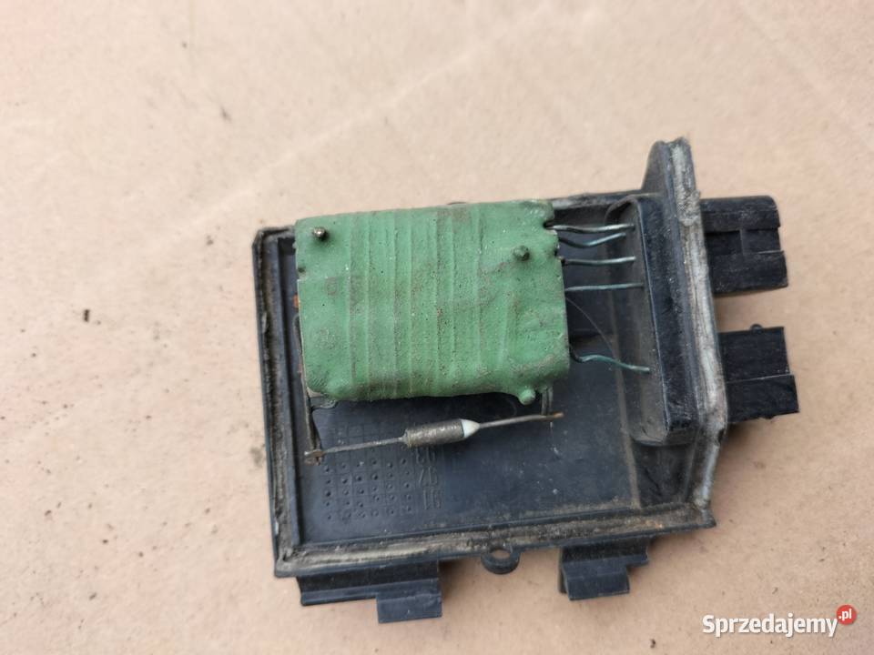 OPORNIK REZYSTOR DMUCHAWY VW AUDI 80 3131090041
