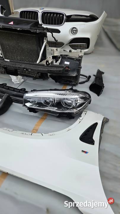 BMW X5 F15 M50D M SPORT PAKIET MASKA ZDERZAK Radom