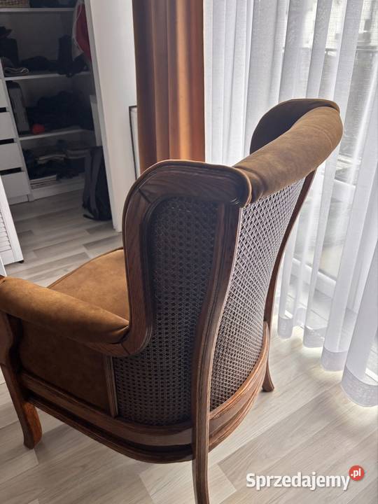 Sprzedam odrestaurowany fotel uszatek lubelskie Telatyn sprzedam