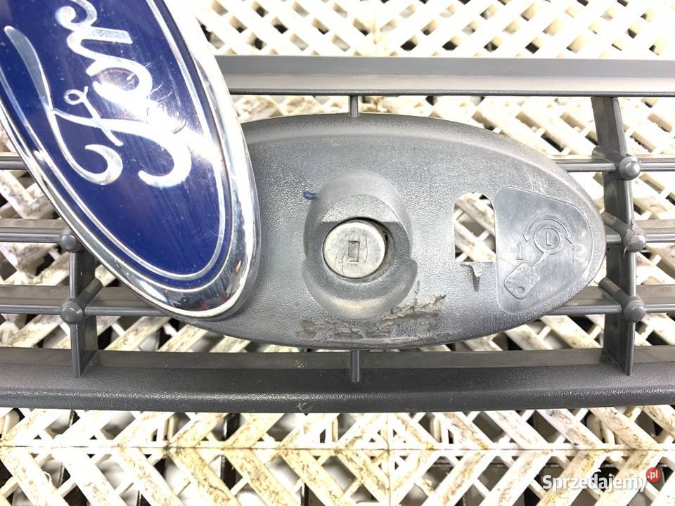 ATRAPA GRILL FORD FOCUS II 0412 8M518200BE Kombi sprzedam