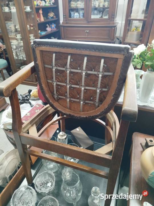 Komplet solidnych polskich krzeseł giętych sprzedam