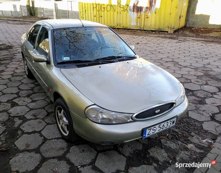 Ford Mondeo 20 benzyna 1999 złoty Szczecin