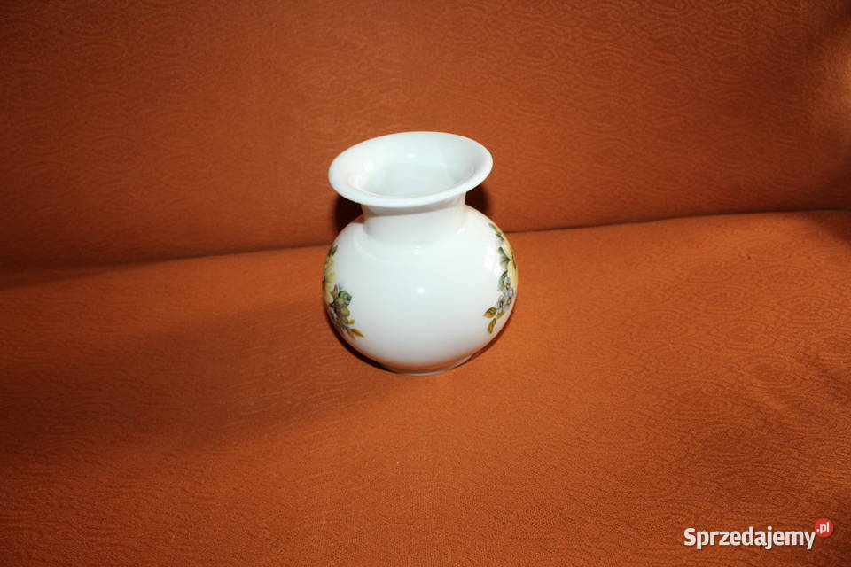 Porcelanowy wazonik Karolina Kwiaty Made in Antyki Chorzów
