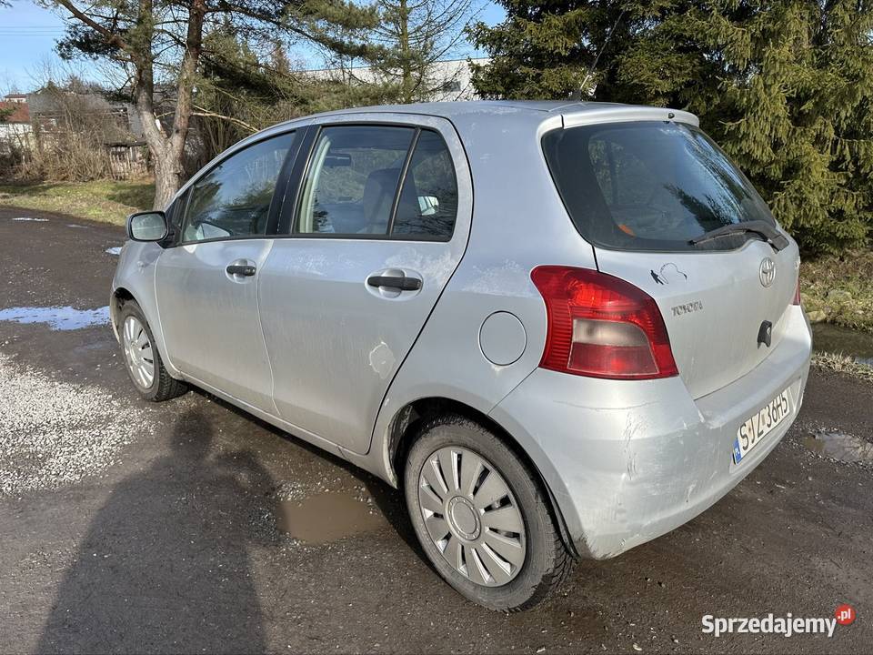 Toyota Yaris 2008 10 Salon Polska Radlin