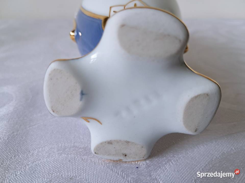 Porcelanowy wazonikamfora Royal dux Bohemia
