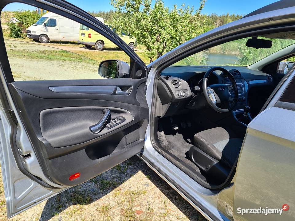 Ford Mondeo benzyna 160 Kombi Bezwypadkowy CD Olsztyn