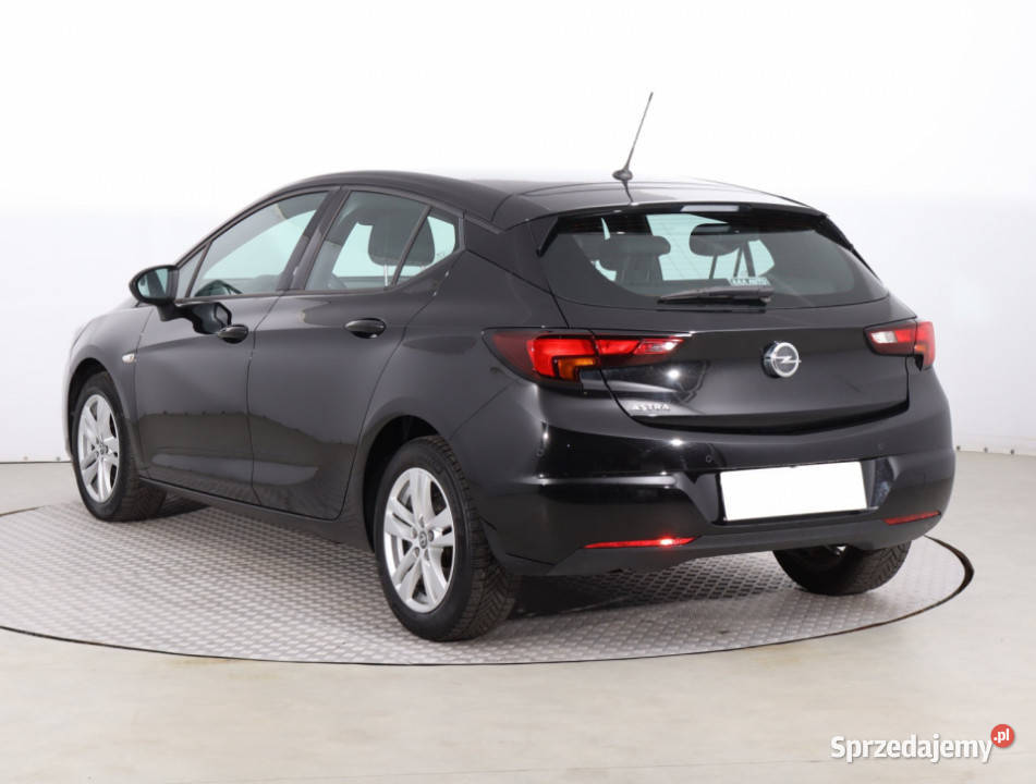 Opel Astra 12 Turbo wielofunkcyjna kierownica Samochody osobowe sprzedam