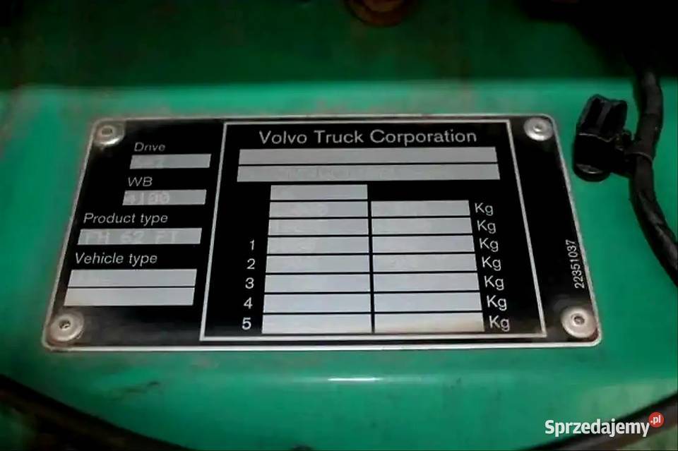 Ciagnik siodlowy 60 Tonowy 3 osiowy 6x2 Volvo Warszawa