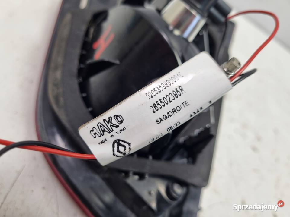 Renault Clio IV kombi TYLNA LAMPA PRAWA W KLAPE osobowe Części samochodowe Rudka