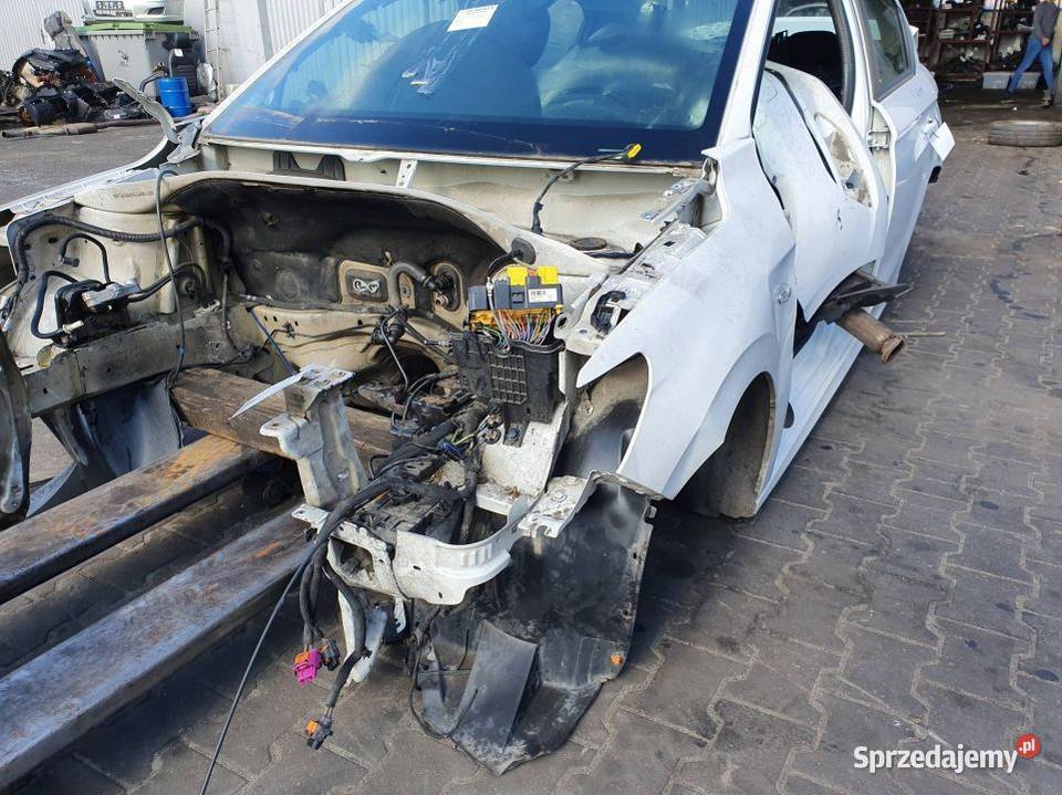 ĆWIARTKA LEWA PRZÓD PEUGEOT 301 EWP LAKIER BIAŁY osobowe Lipno