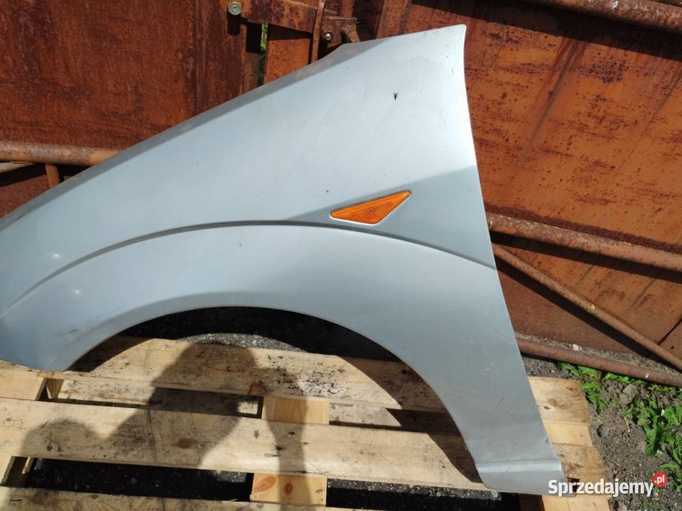Błotniki prawy ford focus MK1 kujawsko-pomorskie Szubin