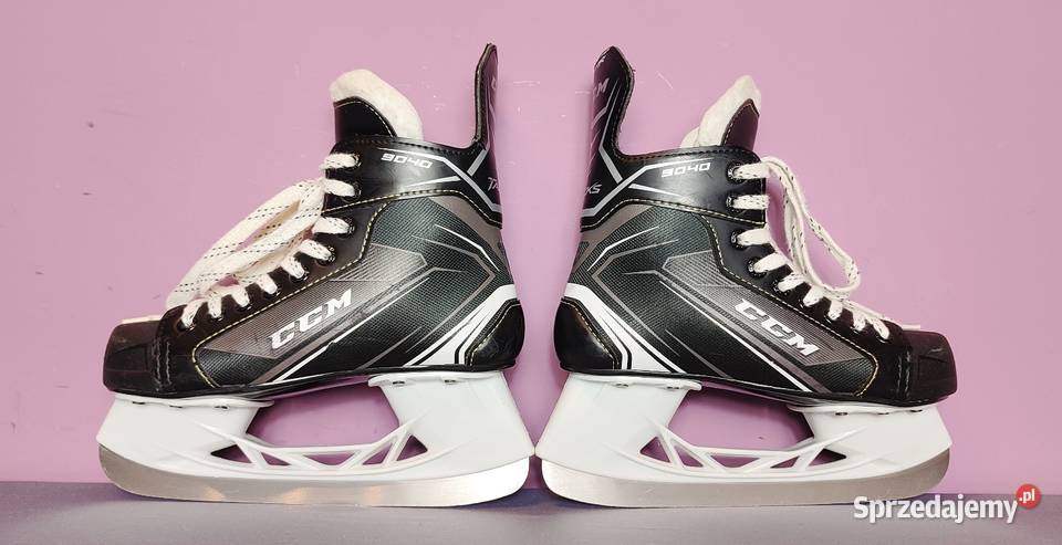 Łyżwy hokejowe CCM 9040 junior mało używane Łyżwiarstwo i hokej Jasień