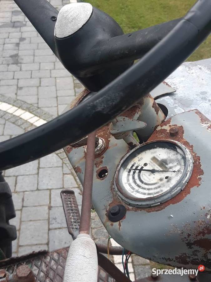 Ursus 335 z 1968 roku Jeden z pierwszych Mszana Dolna