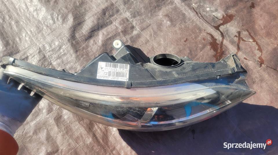 RENAULT CAPTUR I REFLEKTOR PRAWY LAMPA PRAWA Ruda Śląska sprzedam