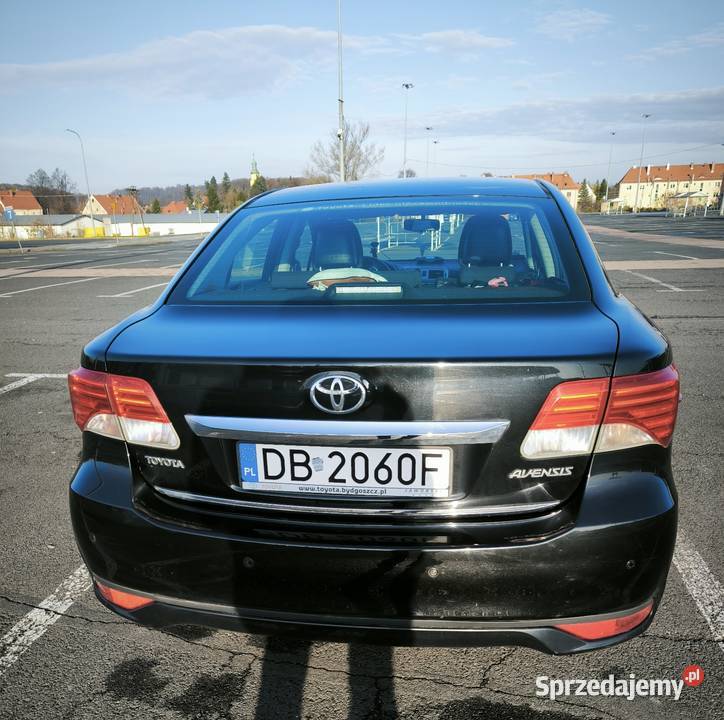 Toyota Avensis 2012 16 benzyna 177 400 Wałbrzych