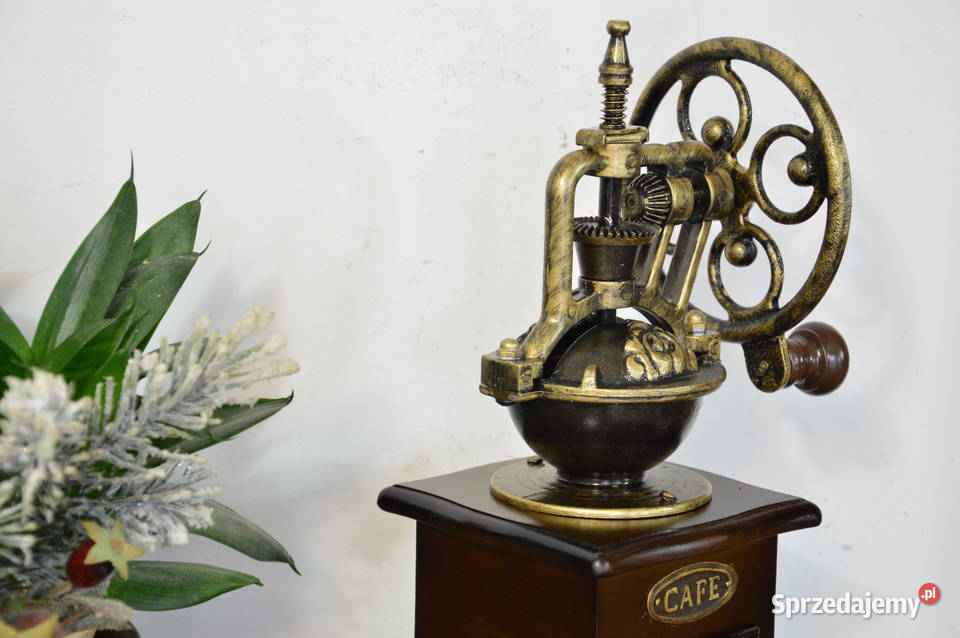 piękny drewniany MŁYNEK do kawy piętrowy