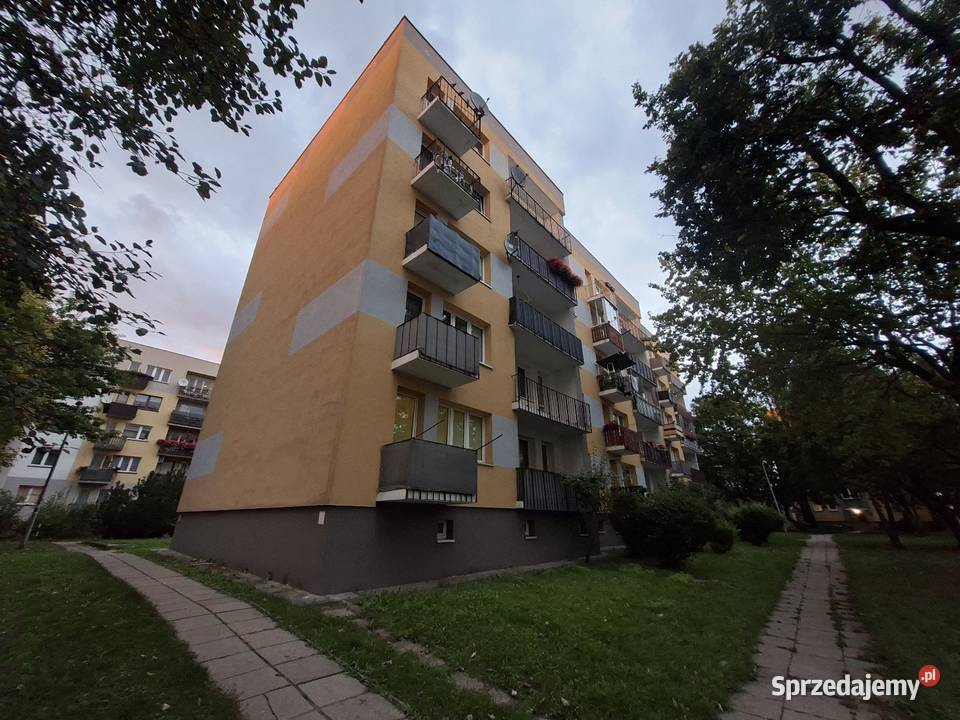 Na sprzedaż M3 63 m parter z balkonem Centrum mazowieckie sprzedam