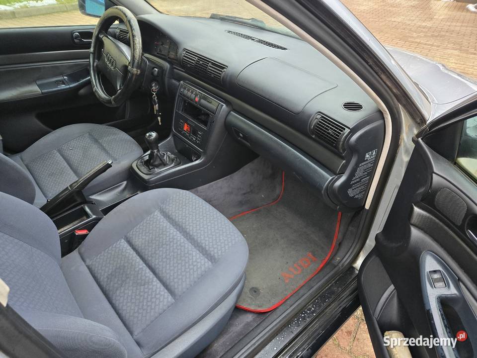 Audi a4 sedan 16 benzyna z gazem 96 Łódź